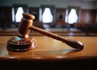 Ξεκίνησε η δίκη για τη δολοφονία του 23χρονου Αμερικανού στο Λαγανά