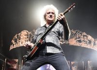 Μπράιαν Μέι: Ο κιθαρίστας των Queen «κόλλησε» κορωνοϊό σε «ασφαλές» περιβάλλον