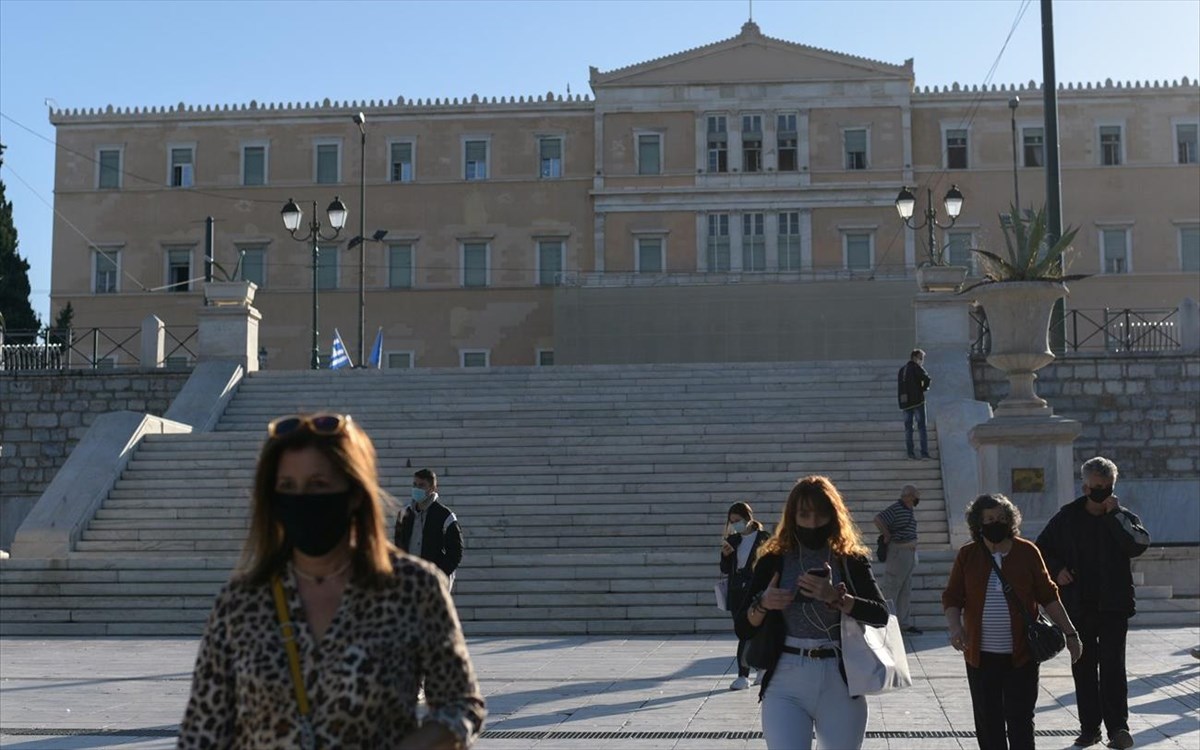 Δημοσκόπηση Alco: Δυναμική για Ανδρουλάκη, δυσαρέσκεια για πανδημία και απαισιοδοξία για τη νέα χρόνια