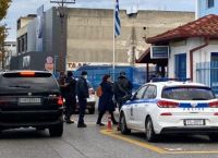 Πιερία – «Θεματοφυλάκες του Συντάγματος»: Φωτογραφίες ντοκουμέντο από την απαγωγή του γυμνασιάρχη
