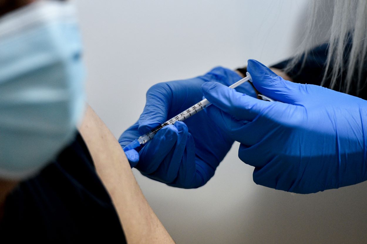 Αυστρία: Υποχρεωτικός εμβολιασμός για όλους τους ενήλικες