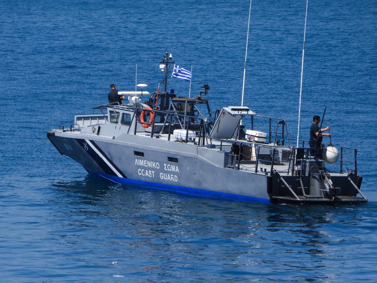 Συναγερμός στο Λιμενικό: Τρεις σοροί σε προχωρημένη σήψη σε Φολέγανδρο και Σύμη