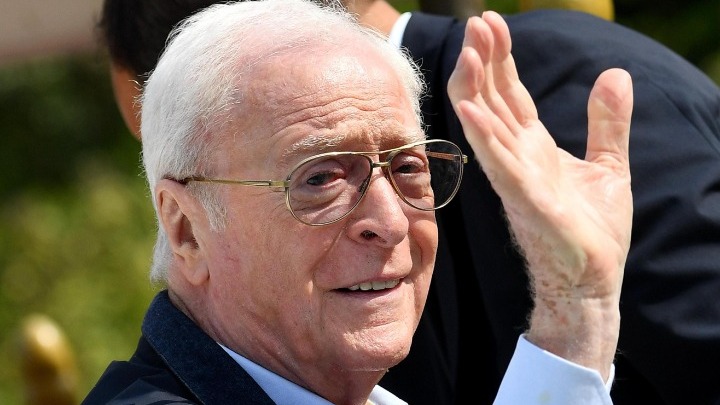Στο σφυρί βγαίνουν προσωπικά αντικείμενα του Μάικλ Κέιν