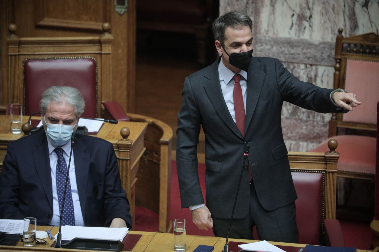 Πρόταση μομφής: Σύγκρουση Μητσοτάκη – Τσίπρα στη Βουλή για τις ευθύνες Στυλιανίδη