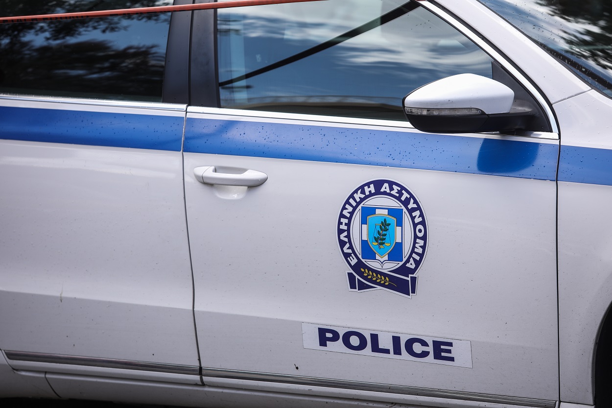 Πήλιο: Προβληματίζει ο εμπρησμός στο Αστυνομικό Τμήμα – Εγκληματολογικό και Αντιτρομοκρατική στις έρευνες