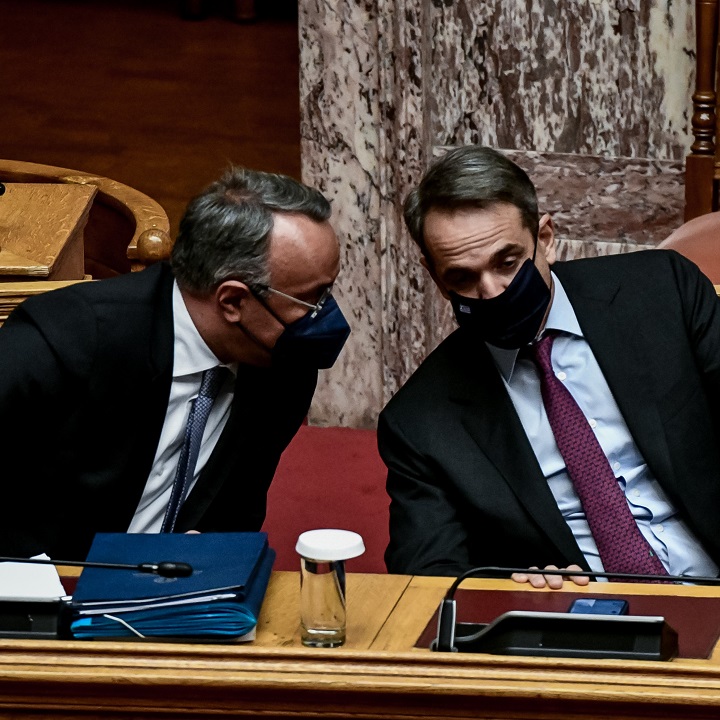 Οριστική αποχώρηση από τα μνημόνια; – Το ισχυρό χαρτί και οι «κώδικες» Σταϊκούρα