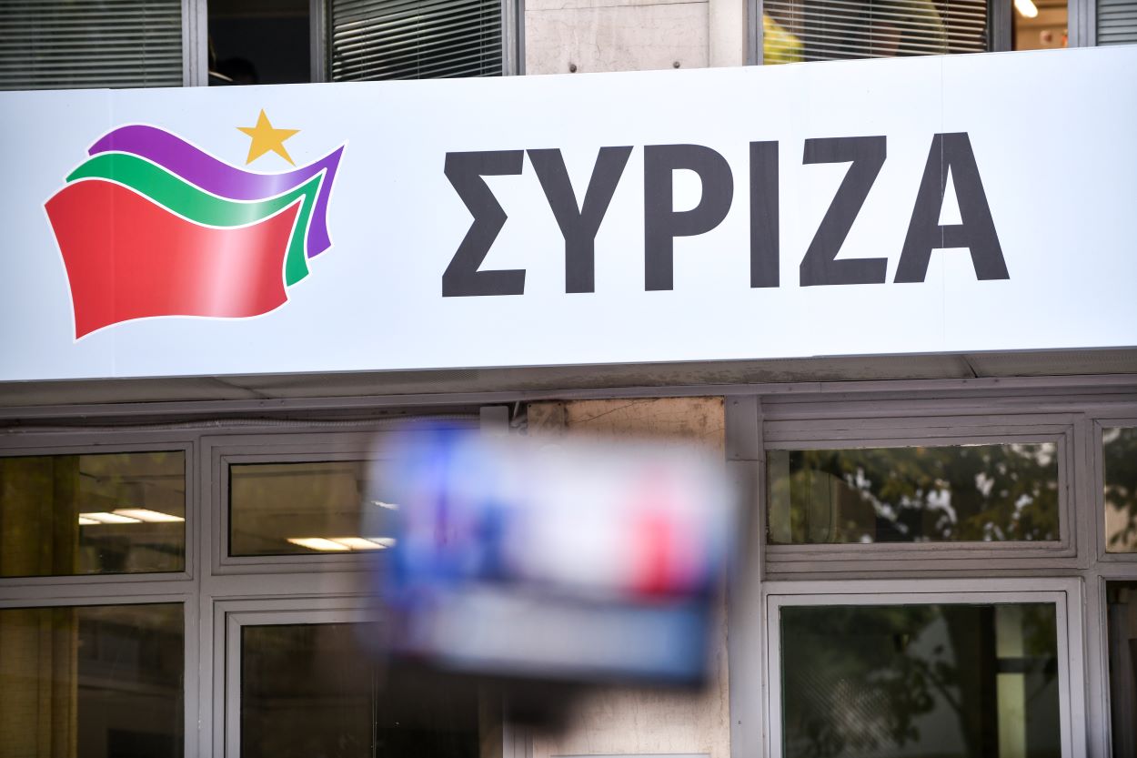 Οργή στον ΣΥΡΙΖΑ για τη νέα δημοσκόπηση: Επίθεση σε Μητσοτάκη και Alpha