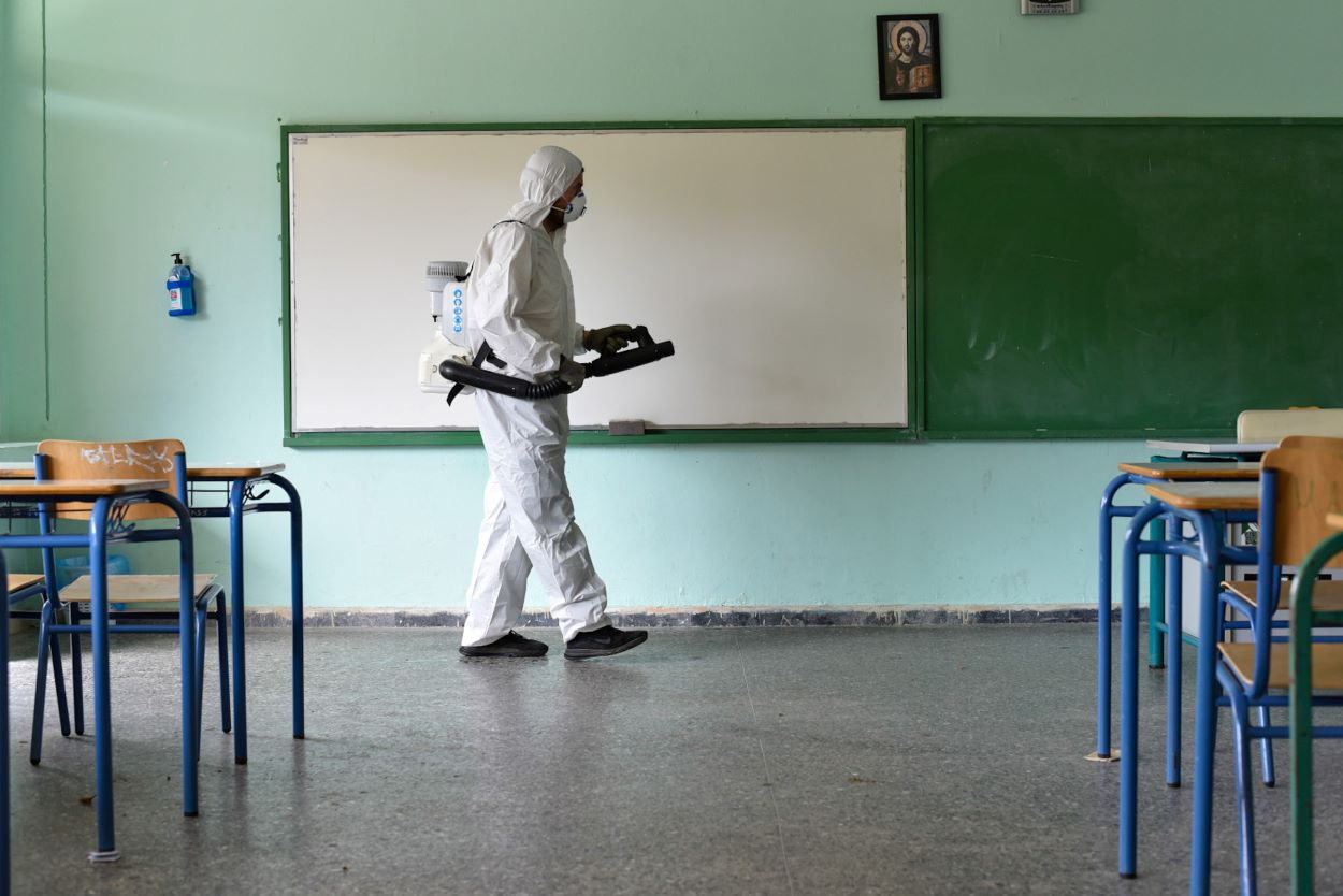 Άνοιγμα σχολείων: Τι λένε οι ειδικοί για την επιστροφή στα θρανία