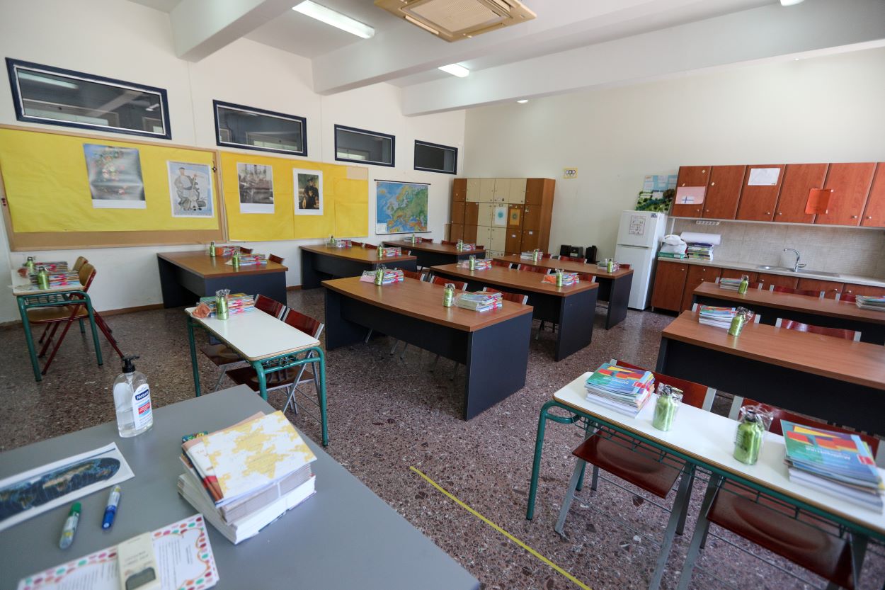 Θεσσαλονίκη: Εισαγγελική έρευνα για την πτώση παραθύρου στο 1ο Πειραματικό Δημοτικό Σχολείο
