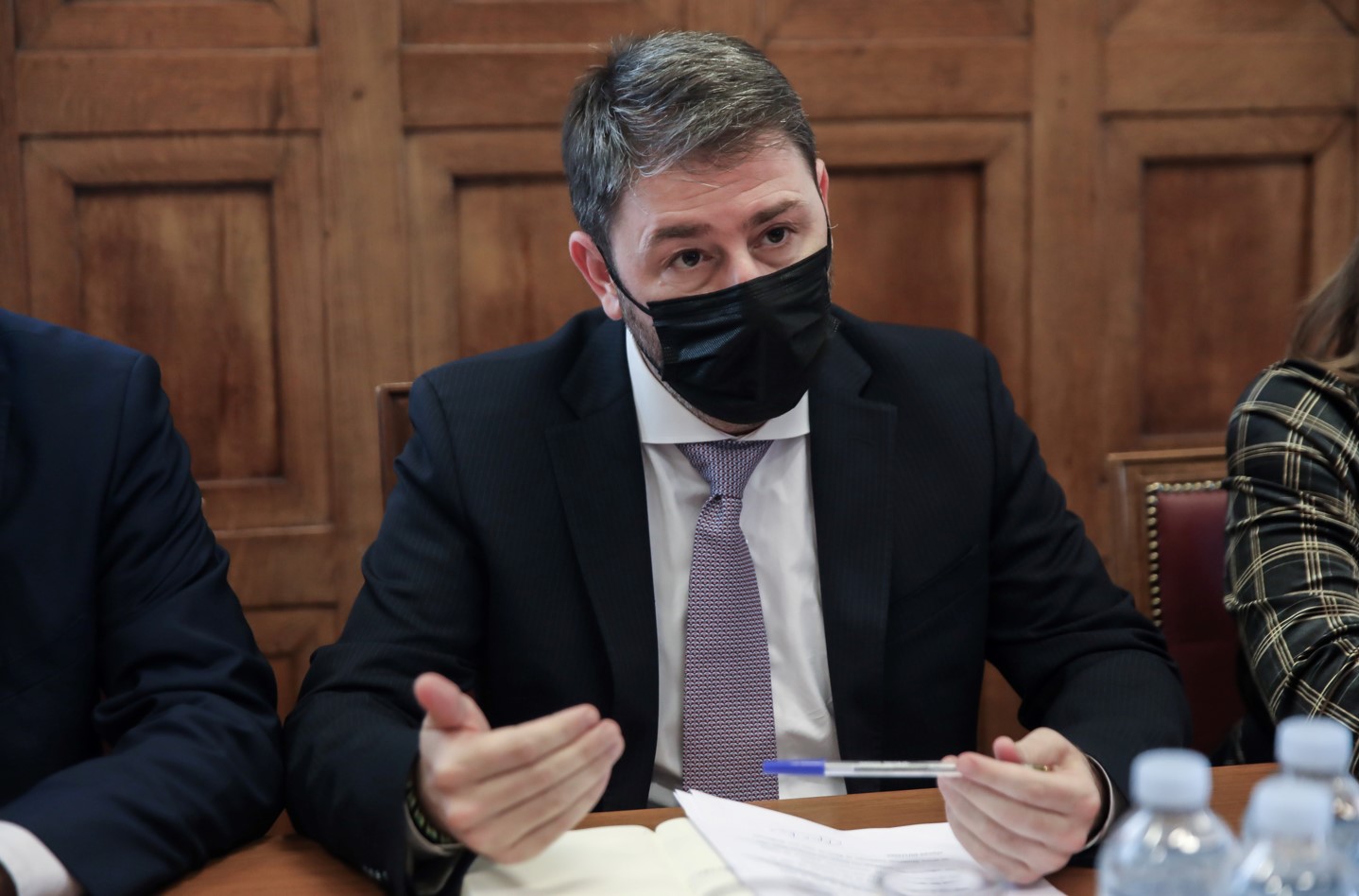 Ανδρουλάκης: Η κυβέρνηση οφείλει να απλώσει δίχτυ προστασίας από την ακρίβεια