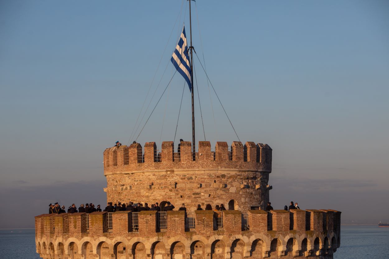 Ήχος στη Θεσσαλονίκη: Ο Κώστας Παπαζάχος απαντά αν σχετίζεται με σεισμό