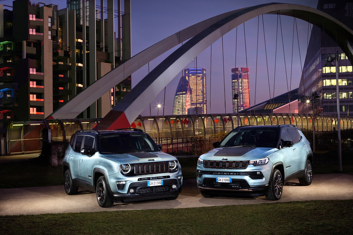 Η Jeep λανσάρει και ήπιες υβριδικές εκδόσεις Renegade και Compass