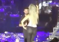 Όλα στη φόρα: Το απίθανο τσιφτετέλι σε μπουζούκια με πάνω από 1.000.000 προβολές Όλα στη φόρα: Το απίθανο τσιφτετέλι σε μπουζούκια με πάνω από 1.000.000 προβολές