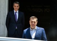 Μητσοτάκης VS Τσίπρας και η αγωνία του [τερματοφύλακα] Ανδρουλάκη