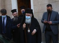 Ηχηρό μήνυμα Ιερώνυμου: Τείχος προστασίας ο εμβολιασμός – Να εμβολιαστούν όσοι δεν το έχουν πράξει