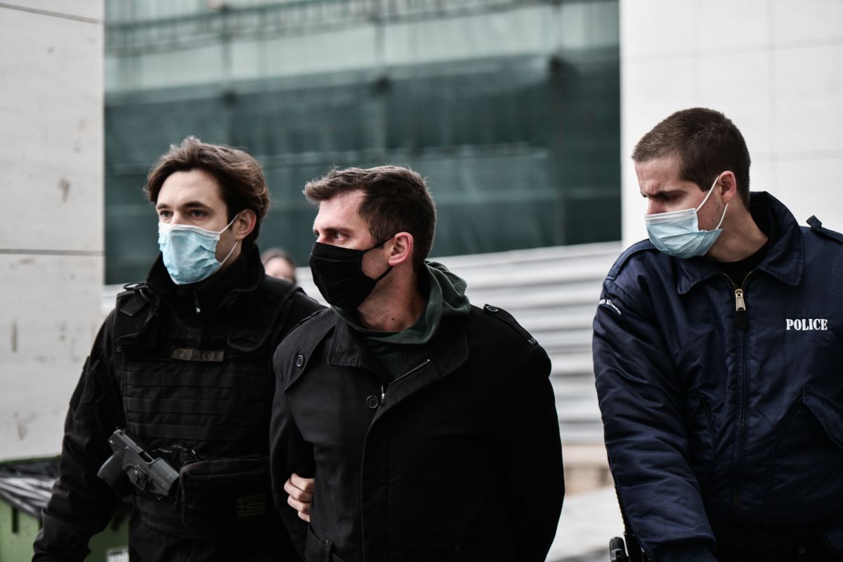 Δίκη metoo: Αρνήθηκε την κατηγορία βιασμού ο προπονητής ιστιοπλοϊας