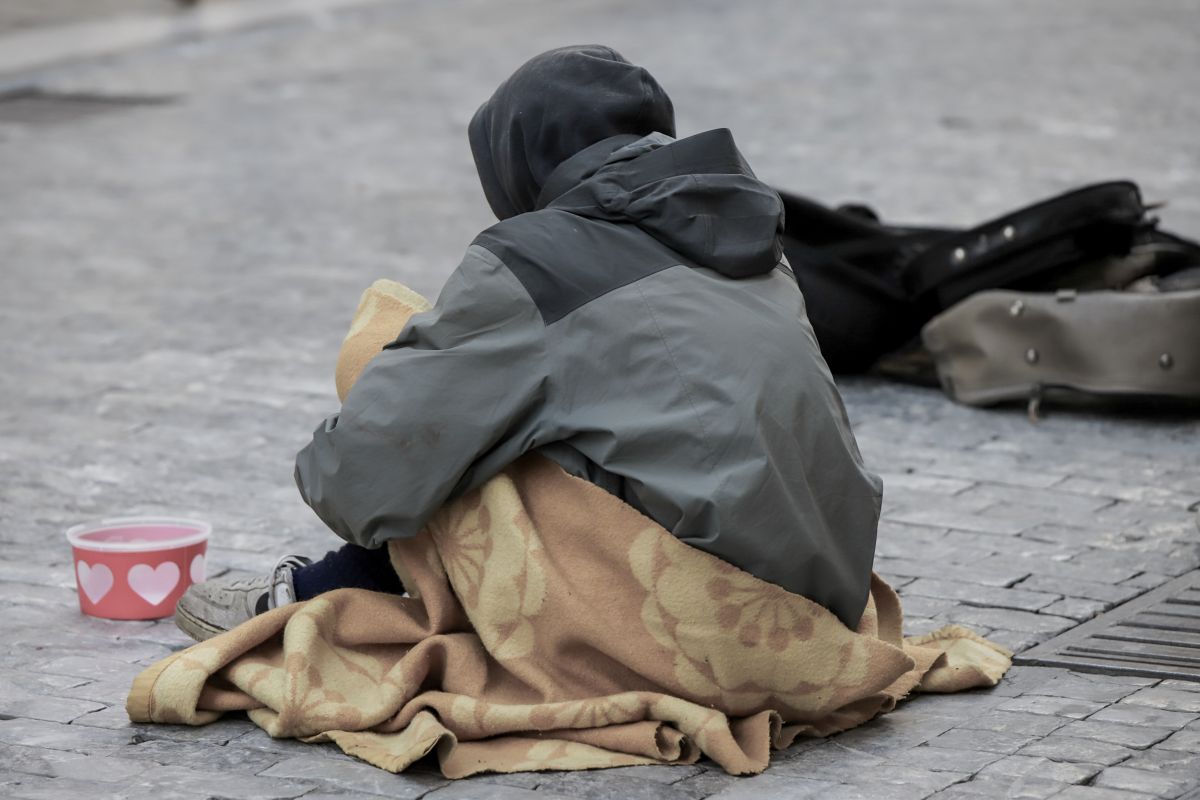 Κακοκαιρία Ελπίδα: Συστάσεις από το υπουργείο Εργασίας για την προστασία των αστέγων