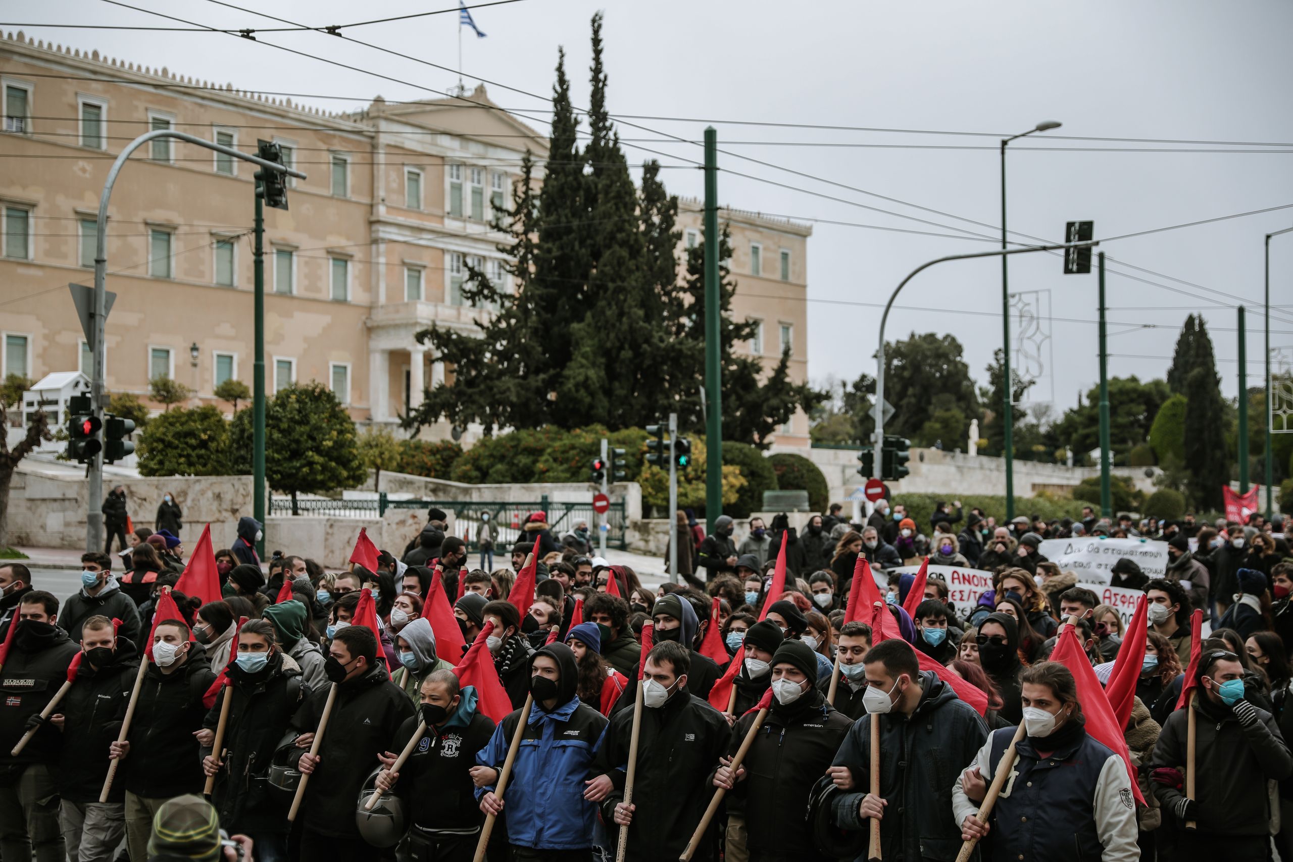 Συγκέντρωση Σύνταγμα σήμερα: Πραγματοποιήθηκε για τα μέτρα της πανδημίας