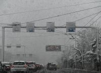 Κακοκαιρία: Εκατοντάδες οδηγοί ακινητοποιημένοι σε Κατεχάκη – Μεσογείων – Αττική Οδό