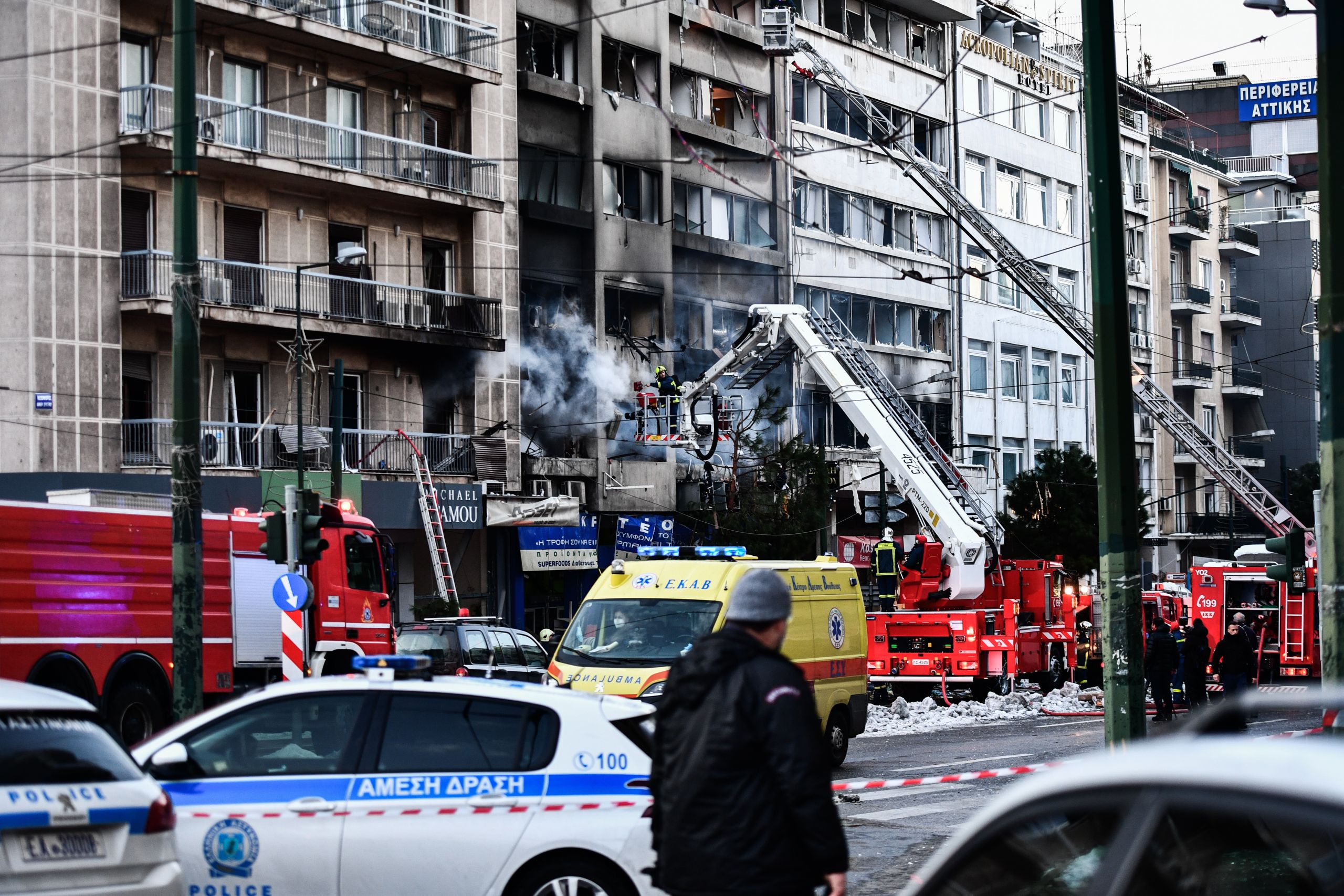 Λεωφόρος Συγγρού: Ισχυρή έκρηξη σε κτίριο