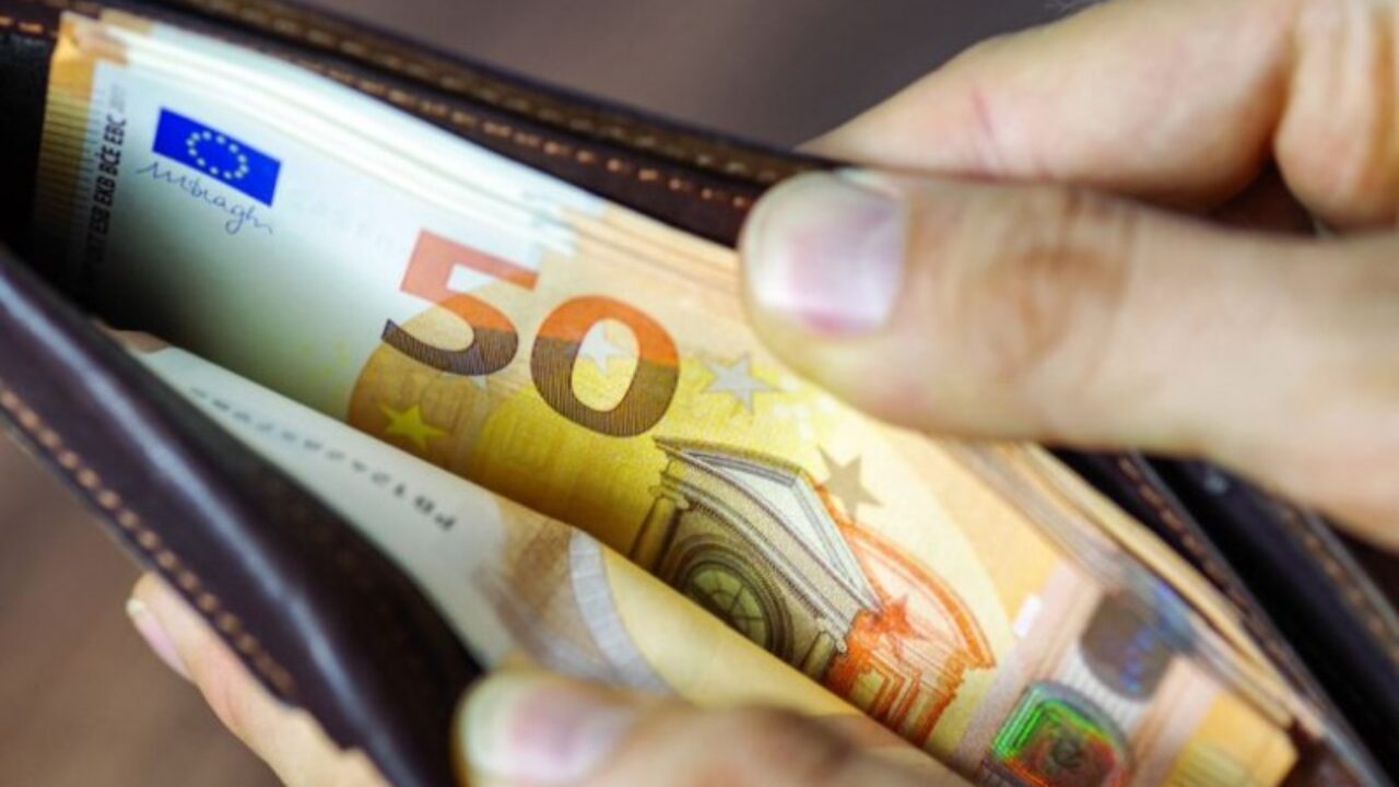 Κατώτατος μισθός: Αμετάβλητες παρέμειναν οι τριετίες