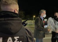 Δίπλα στους αστυνομικούς της ομάδας ΔΙΑΣ βρέθηκε ο Κυριάκος Μητσοτάκης