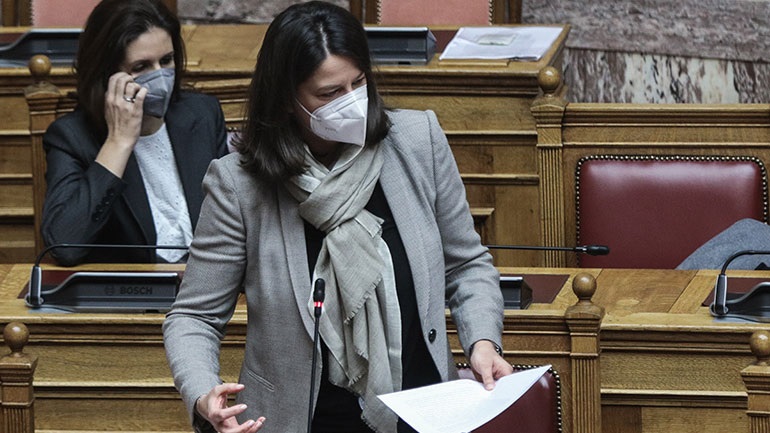 Πρώτη φορά κατατίθεται πρόταση μομφής επειδή ο ΣΥΡΙΖΑ έχει πρόβλημα με την κοινωνία