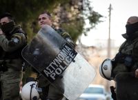 ΑΣΟΕΕ: Ένταση και συλλήψεις – Μεγάλη επιχείρηση της αστυνομίας
