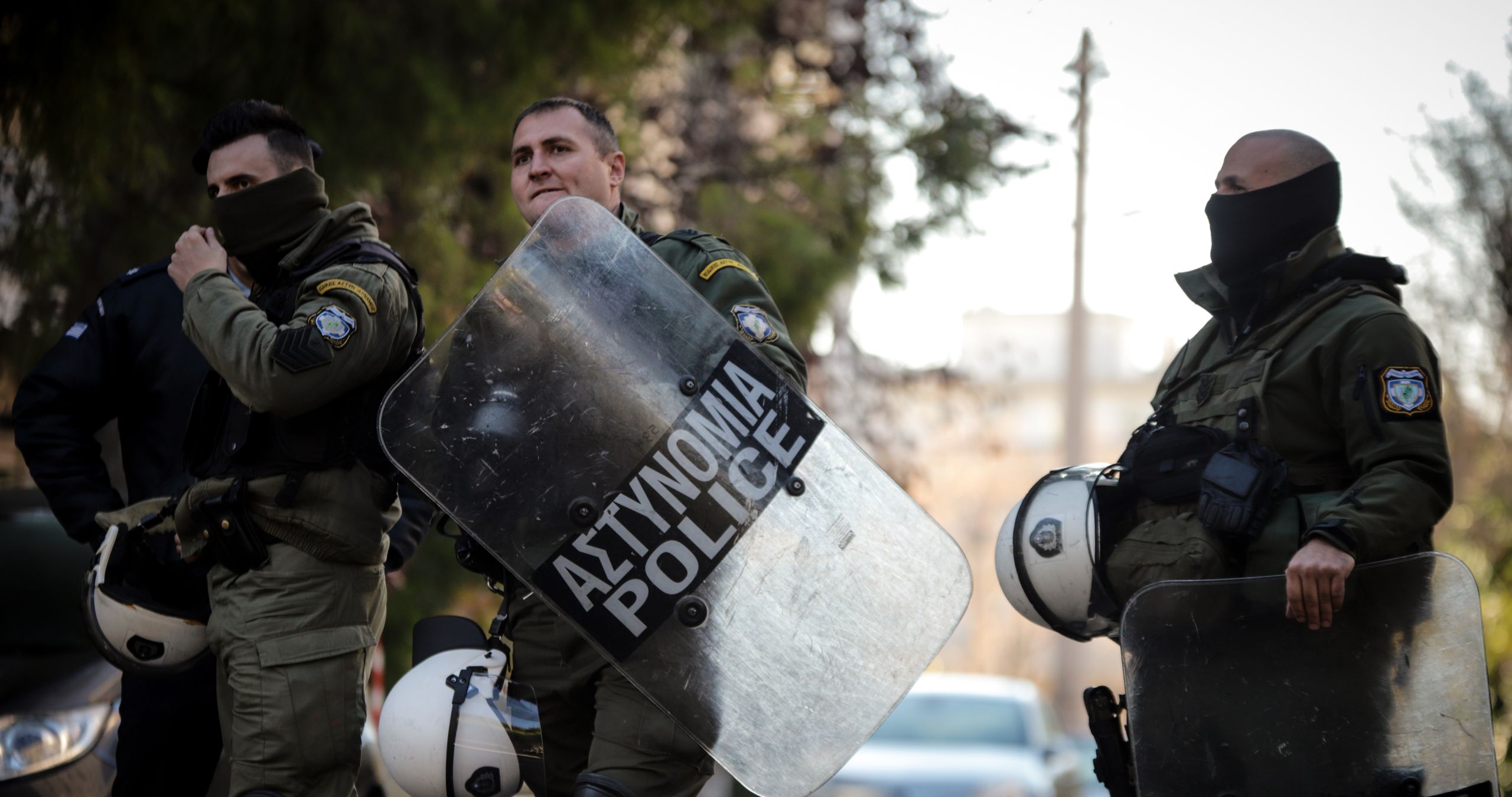 ΑΣΟΕΕ: Ένταση και συλλήψεις – Μεγάλη επιχείρηση της αστυνομίας