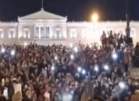 Συγνώμη ζητούν οι Πακιστανοί της Αθήνας για τον συνωστισμό στο Σύνταγμα την Πρωτοχρονιά