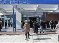 Τελευταία προειδοποίηση στους ανεμβολίαστους 60άρηδες: Από Δευτέρα το πρόστιμο