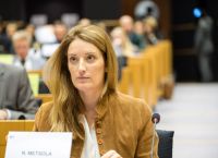 Ρομπέρτα Μετσόλα: Εξελέγη νέα πρόεδρος του Ευρωπαϊκού Κοινοβουλίου Ρομπέρτα Μετσόλα: Εξελέγη νέα πρόεδρος του Ευρωπαϊκού Κοινοβουλίου
