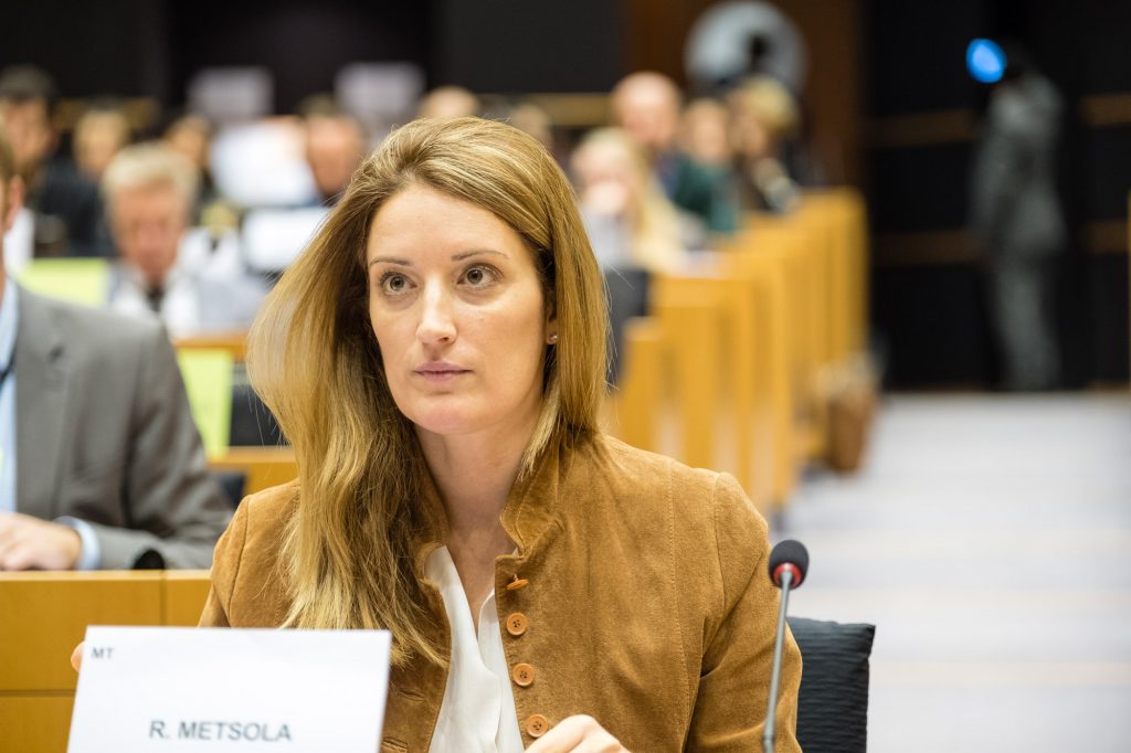 Ρομπέρτα Μετσόλα: Εξελέγη νέα πρόεδρος του Ευρωπαϊκού Κοινοβουλίου