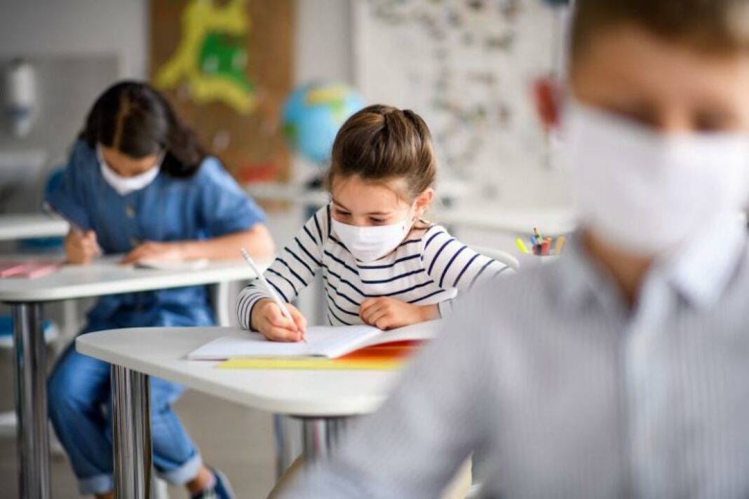 Greece: Schools set to re-open on Monday the 10th of January