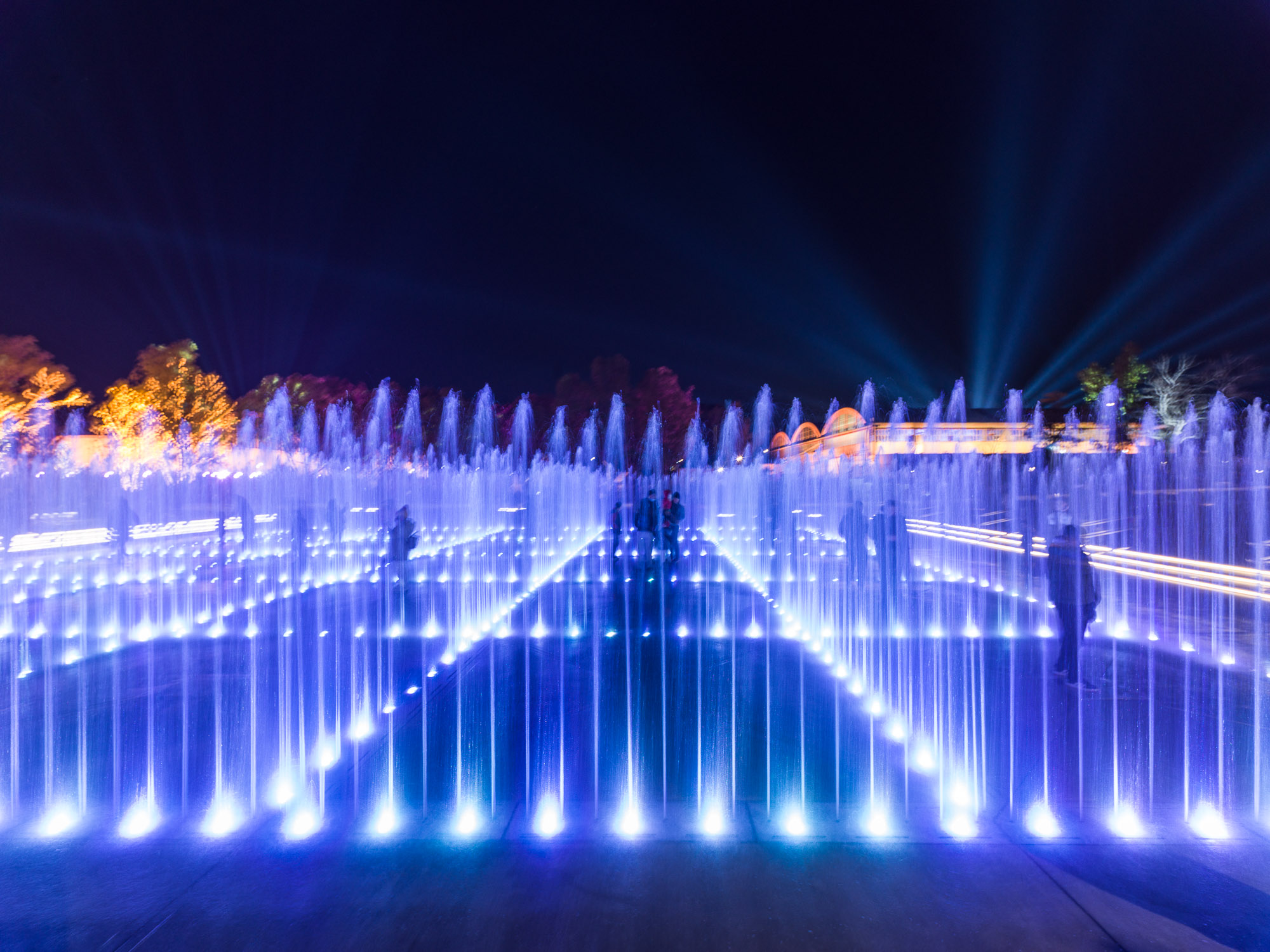 Παραμένει η λαμπερή ατμόσφαιρα στο Experience Park του Ελληνικού, το βιωματικό πάρκο για όλους