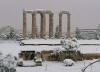 Severe weather front hits Greece – Snow storms paralyses Athens Severe weather front hits Greece – Snow storms paralyses Athens