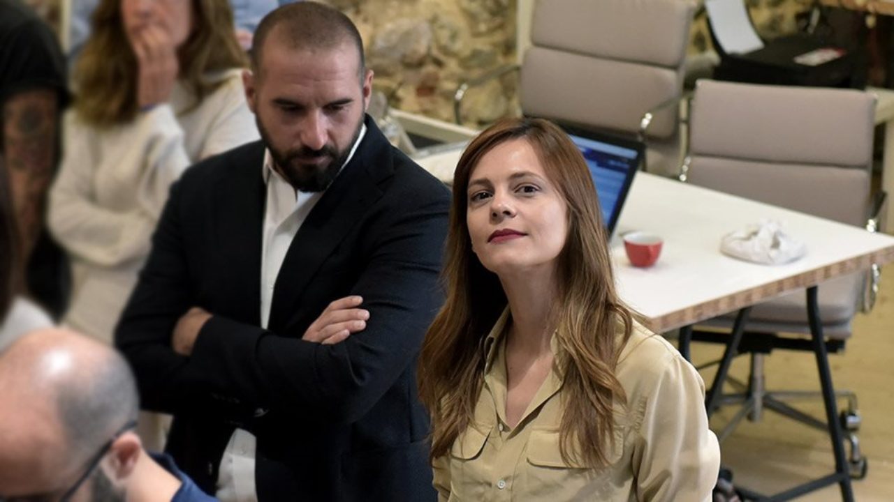 Θετικός στον κορωνοϊό ο γιος Αχτσιόγλου-Τζανακόπουλου – Πώς το ανακοίνωσαν