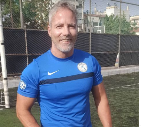 Θανάσης Μπέλλος: «Άσε με ήσυχο, ξέρω πολύ καλά να χειρίζομαι τον εαυτό μου»