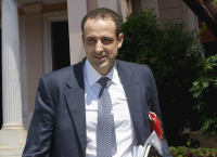 Γρηγόρης Δημητριάδης: Με πρωτοβουλία του εφοδιάζεται με απινιδωτές η Αντίπαρος