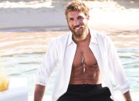 Γιώργος Κόρομι: «Δεν είναι 15χρονών η Μυριέλλα Κουρεντή και ο Γιώργος Κατσαούνης»