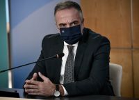 Σταύρος Καλαφάτης: Να εμβολιαστούμε