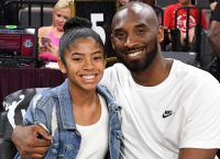 Kobe Bryant: Άγαλμα του θρύλου του NBA και της κόρης του στο σημείο της τραγωδίας [pics]