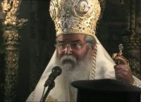 Μητροπολίτης Κοζάνης: «Εσείς οι γυναίκες δε μπορείτε να κλείσετε τα στόματά σας;»