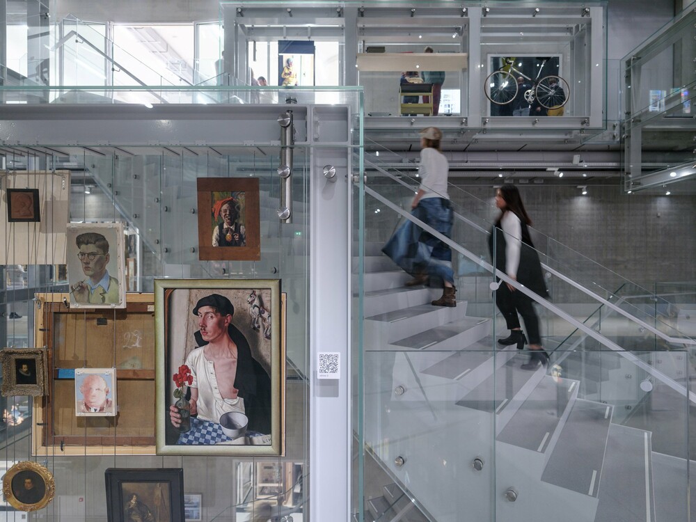 Ο εσωτερικός χώρος του Depot με τα έργα τέχνης | courtesy Ossip van Duivenbode | MVRDV