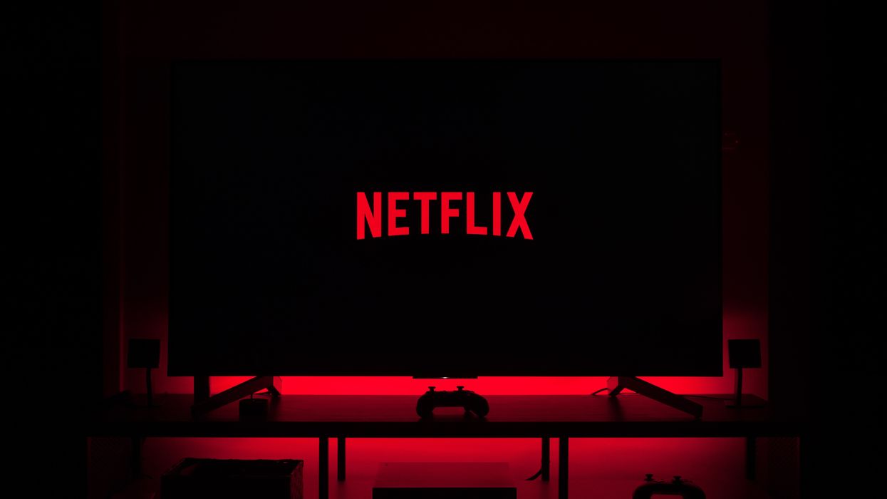 Netflix: Προχώρησε σε πώληση μετοχών 400 εκατ. ο Μπιλ Άκμαν