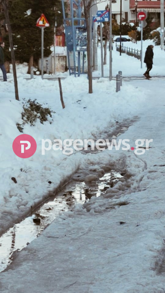 Κακοκαιρία: Σε κλοιό παγετού η Αθήνα – Το pagenews.gr σας μεταφέρει την κατάσταση στους δρόμους [pics]