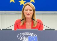 Μετσόλα: Στο Κίεβο μεταβαίνει η πρόεδρος του Ευρωπαϊκού Κοινοβουλίου [pic]