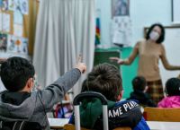 Ρόδος – Παιδί: Νέα σύλληψη και δίκη γονέων που δεν έστελναν το κορίτσι τους στο σχολείο Ρόδος – Παιδί: Νέα σύλληψη και δίκη γονέων που δεν έστελναν το κορίτσι τους στο σχολείο
