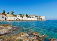 Σπέτσες – Κρούσματα: Κλείνουν όλα τα σχολεία στο νησί λόγω covid