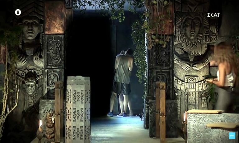 Survivor 2022: «Καυτά» φιλιά Μυριέλλας Κουρεντή με Γιώργο Κατσαούνη – Επανασύνδεση του ζευγαριού